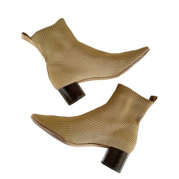 Everlane The Glove Boot - Picture 3 of 16